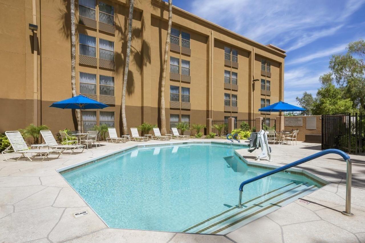 Greentree Inn & Suites Phoenix Sky Harbor Zewnętrze zdjęcie