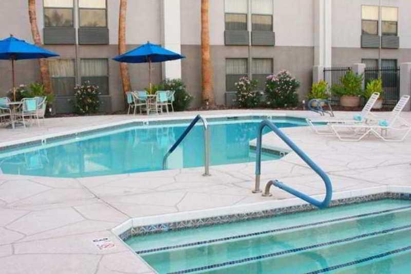 Greentree Inn & Suites Phoenix Sky Harbor Udogodnienia zdjęcie