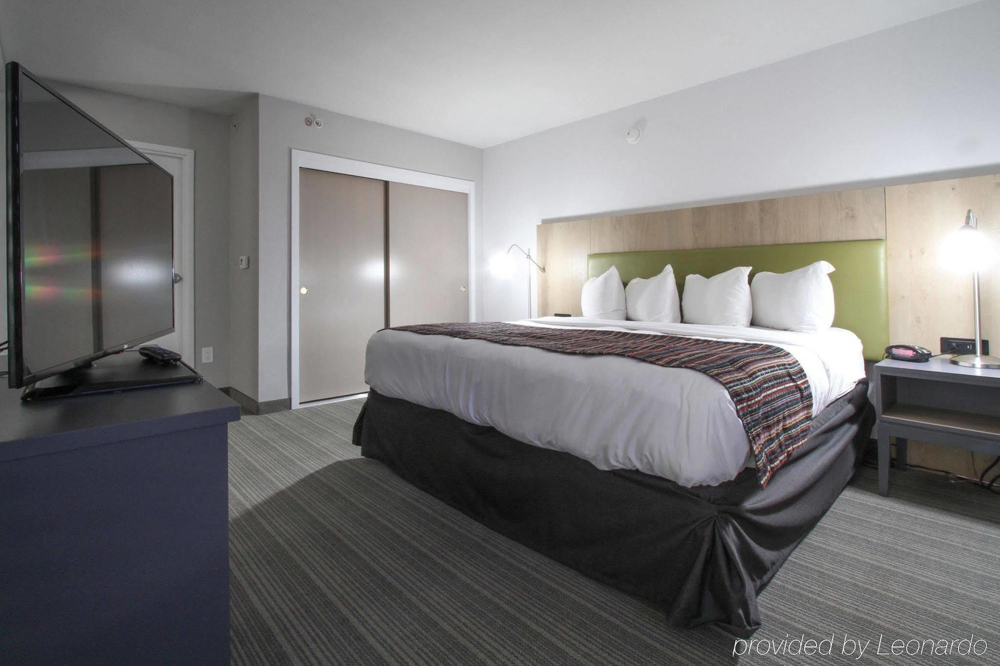 Greentree Inn & Suites Phoenix Sky Harbor Zewnętrze zdjęcie