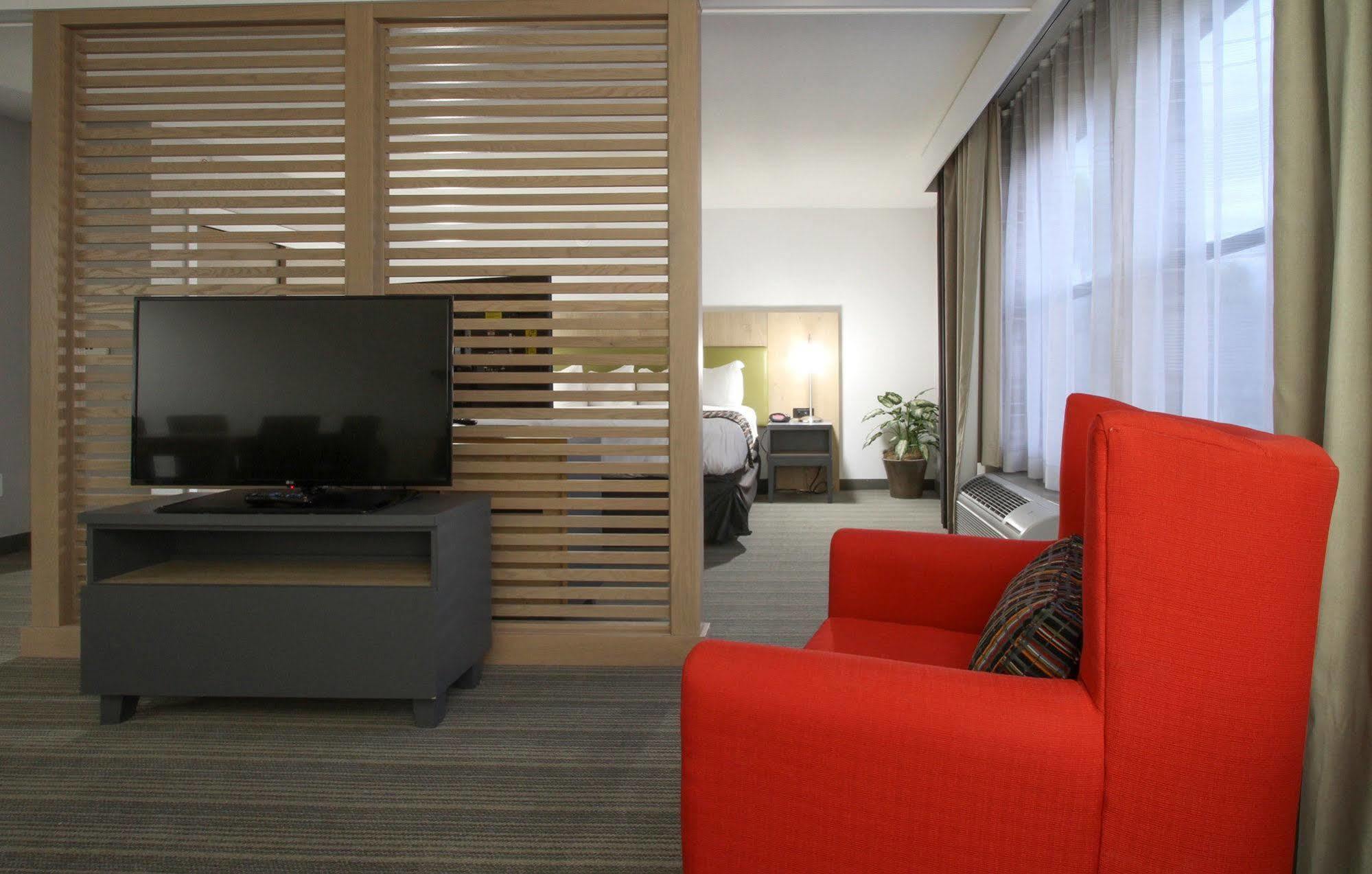 Greentree Inn & Suites Phoenix Sky Harbor Zewnętrze zdjęcie